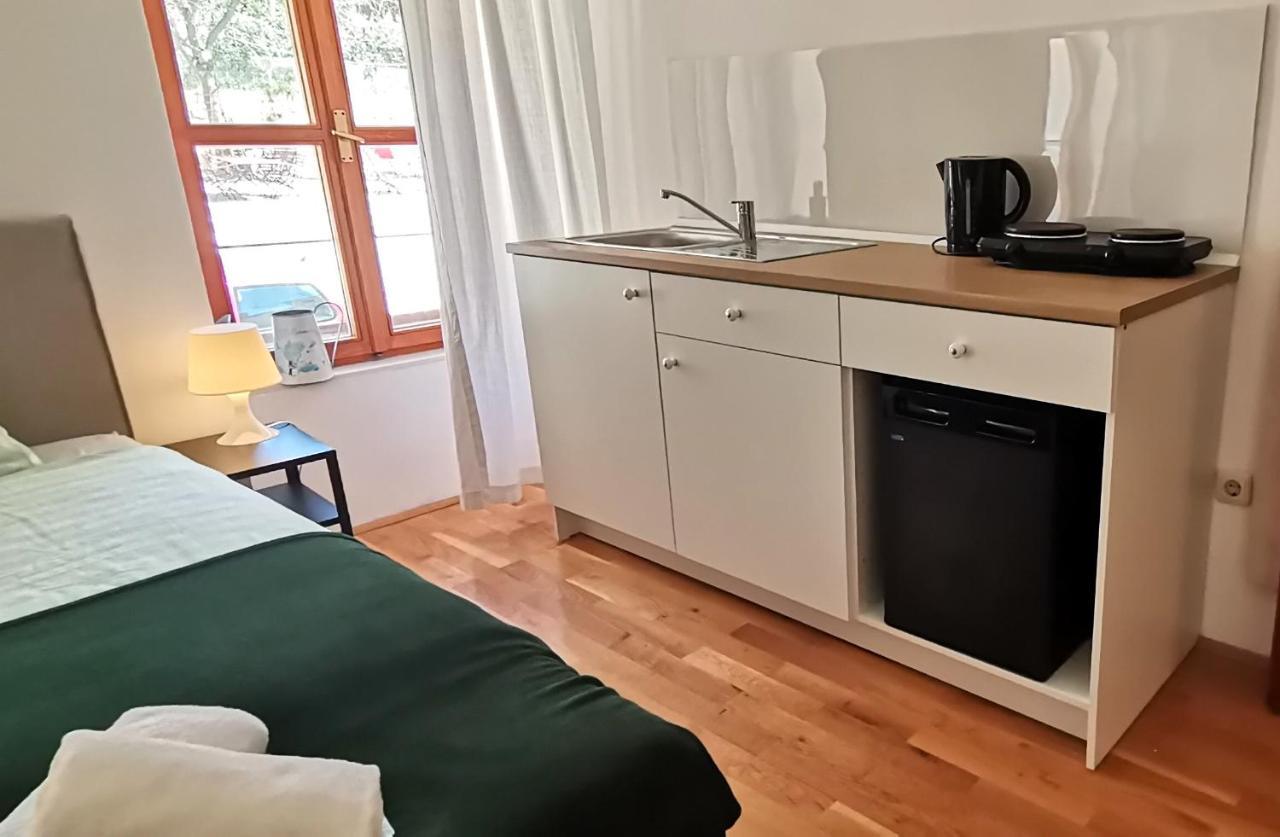 רוביני Studio Apartment L&G מראה חיצוני תמונה